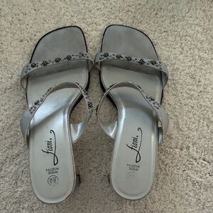 FIONI Clothing Women's Elegant Silver Sandals